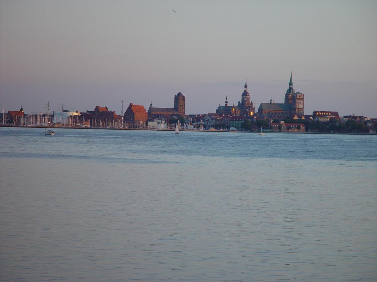 Hotel Sundblick Altefähr Buitenkant foto